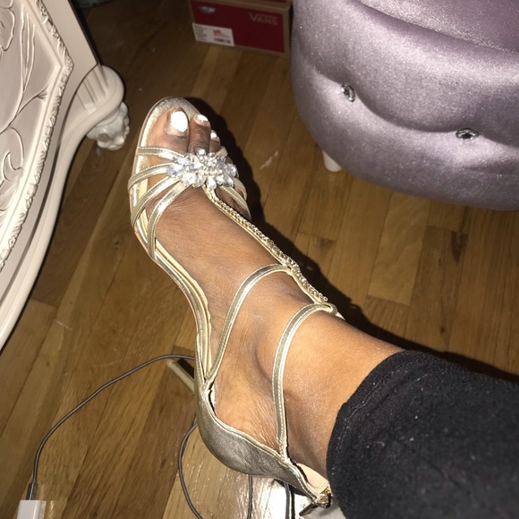 BADGLEY MISCHKA Embellished Sandal Size 9.5 - Picture 5 of 5